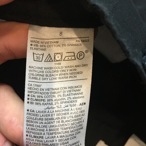 sHORTS - Picture 4 of 8